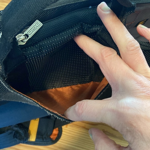 OGIO black laptop travel case - Picture 3 of 12